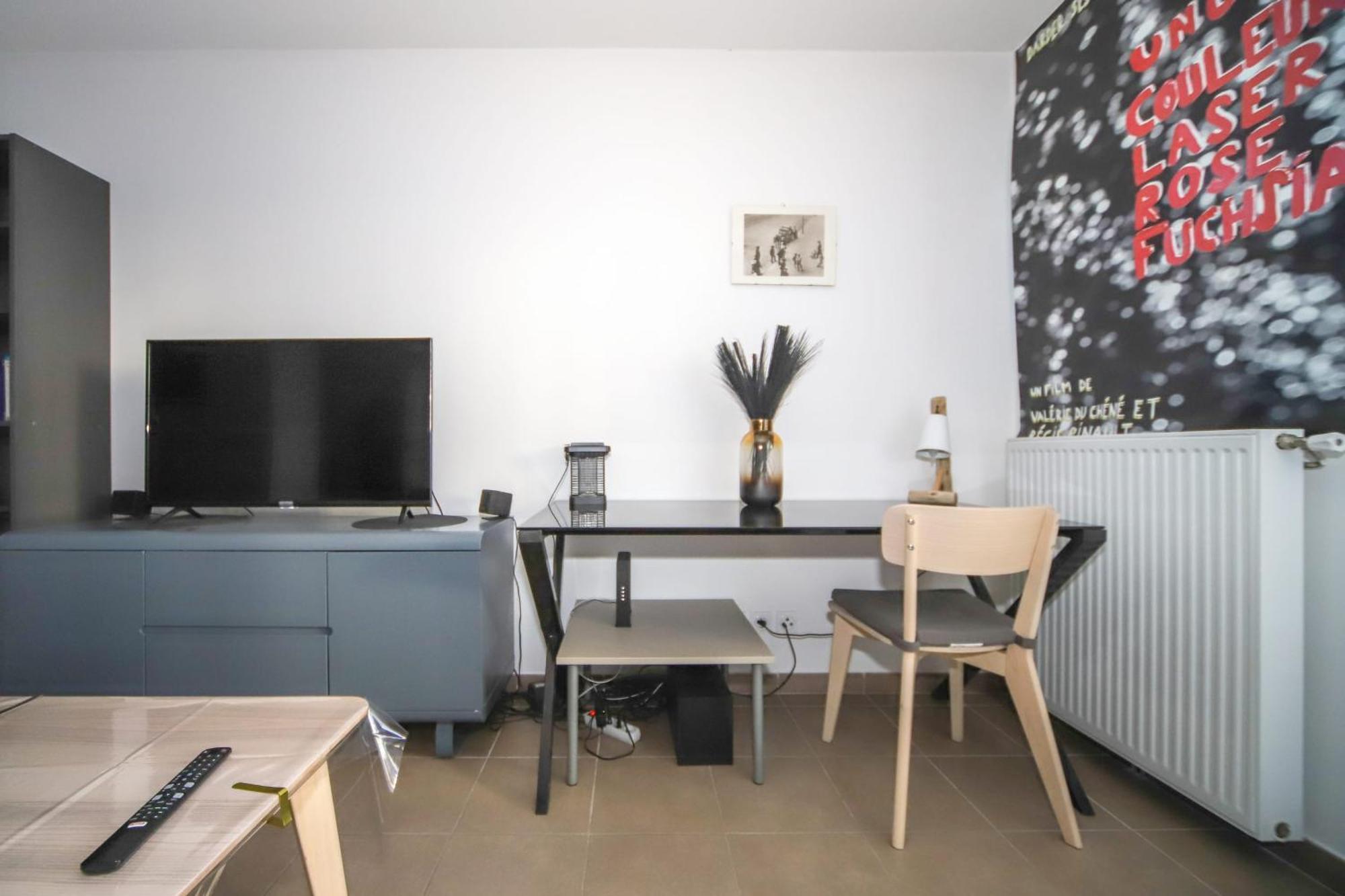 T2 Florescence Proche Montpellier Parking Кастелно-льо-Ле Екстериор снимка